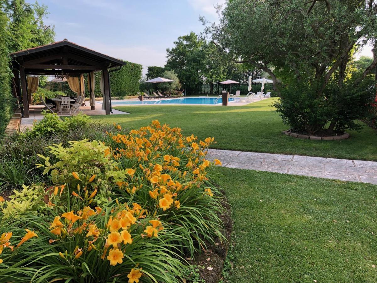 Relais Corte Bercelli Valeggio sul Mincio Bagian luar foto