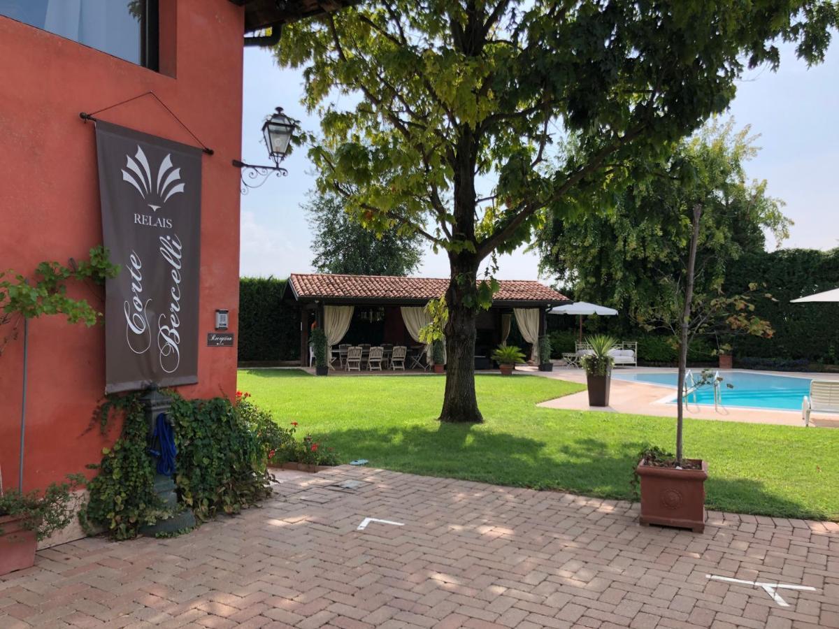 Relais Corte Bercelli Valeggio sul Mincio Bagian luar foto