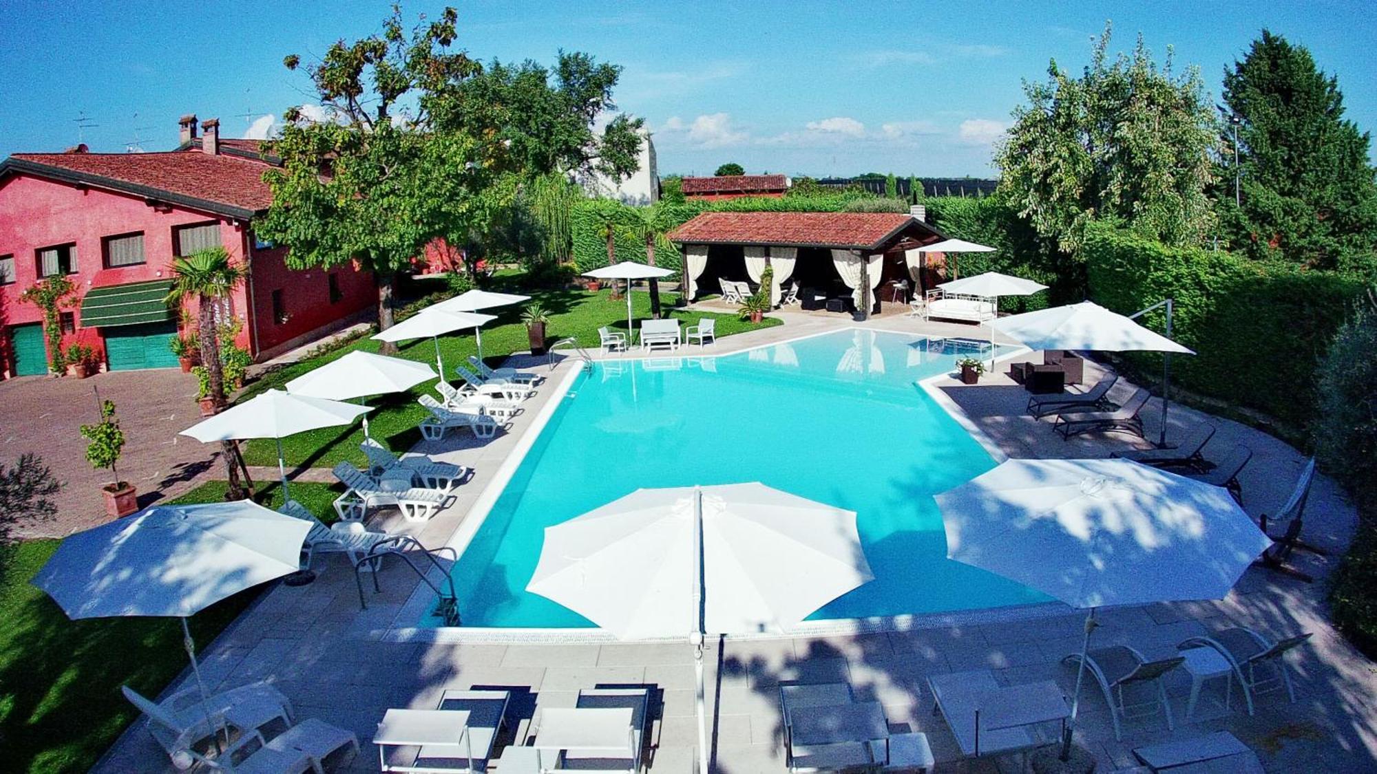 Relais Corte Bercelli Valeggio sul Mincio Bagian luar foto